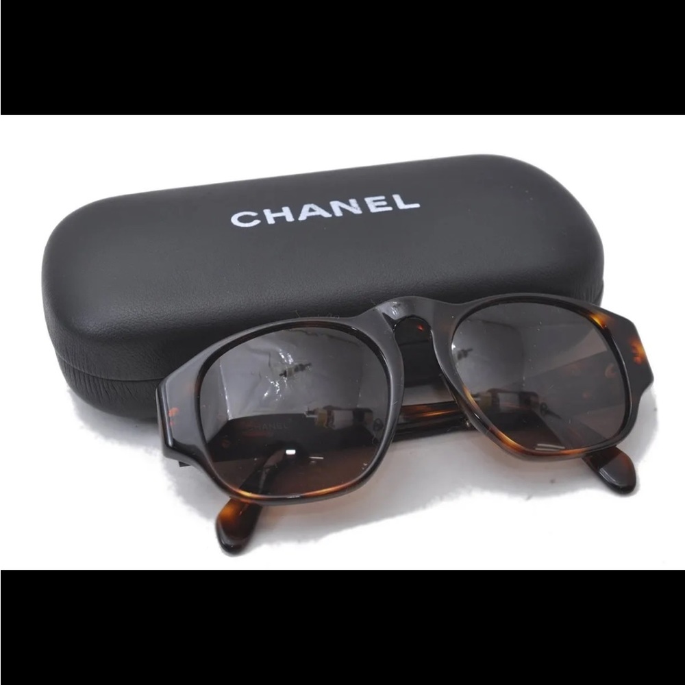 Vintage Chanel Tortoise Shell Sunglasses
